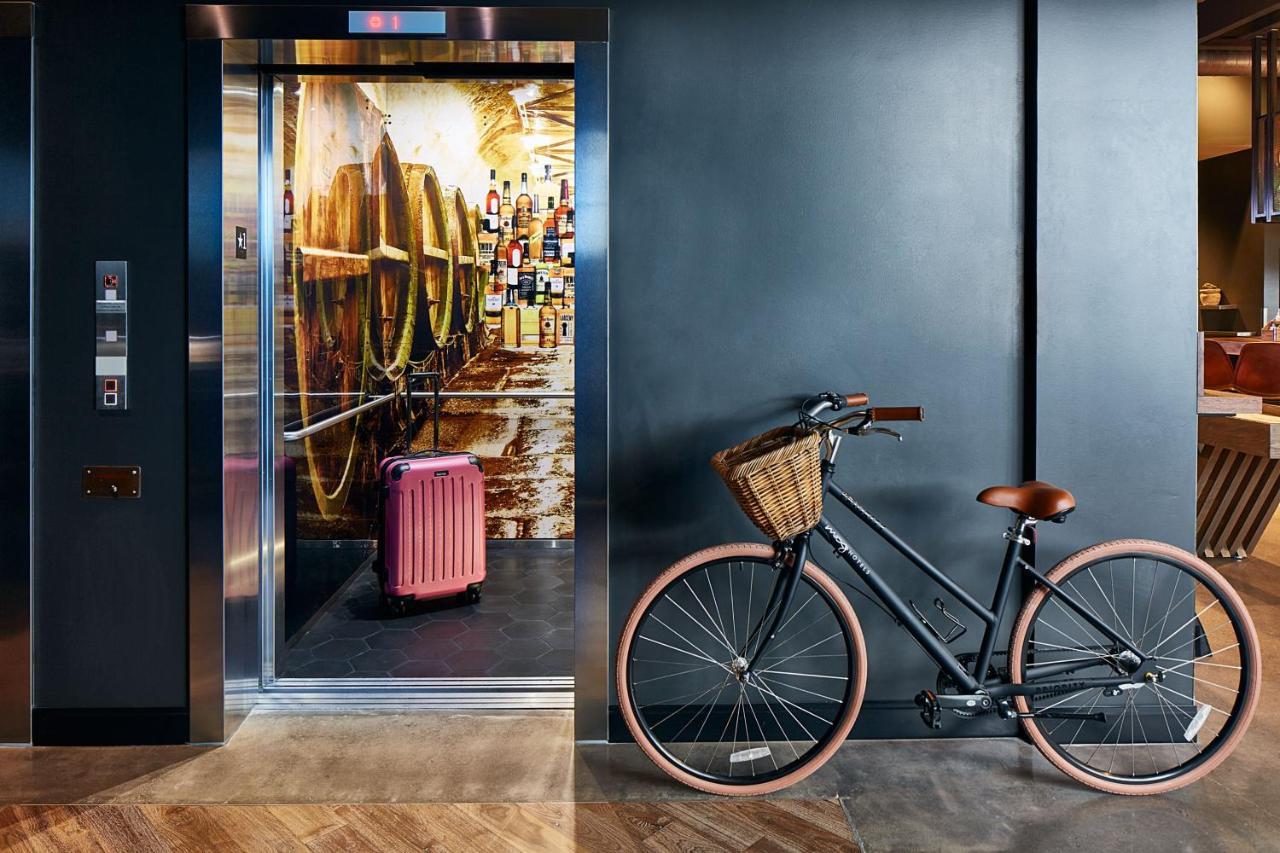 Moxy Denver Cherry Creek Exterior foto